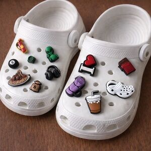 Crocs Jibbitz 10 Charms Lot NEW – Fun / Cool Bundle